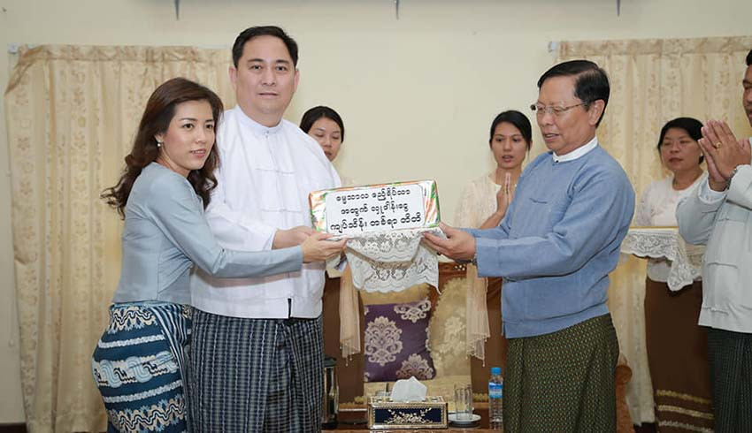 Cash donation for construction of Dhamma Tharlar Guest House in Nay Pyi Taw
